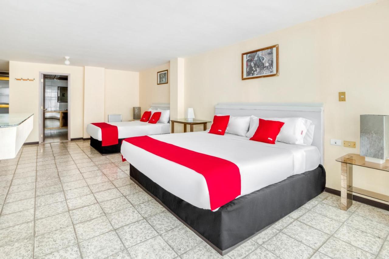 Oyo Hotel Del Llanito, Aguascalientes Ngoại thất bức ảnh